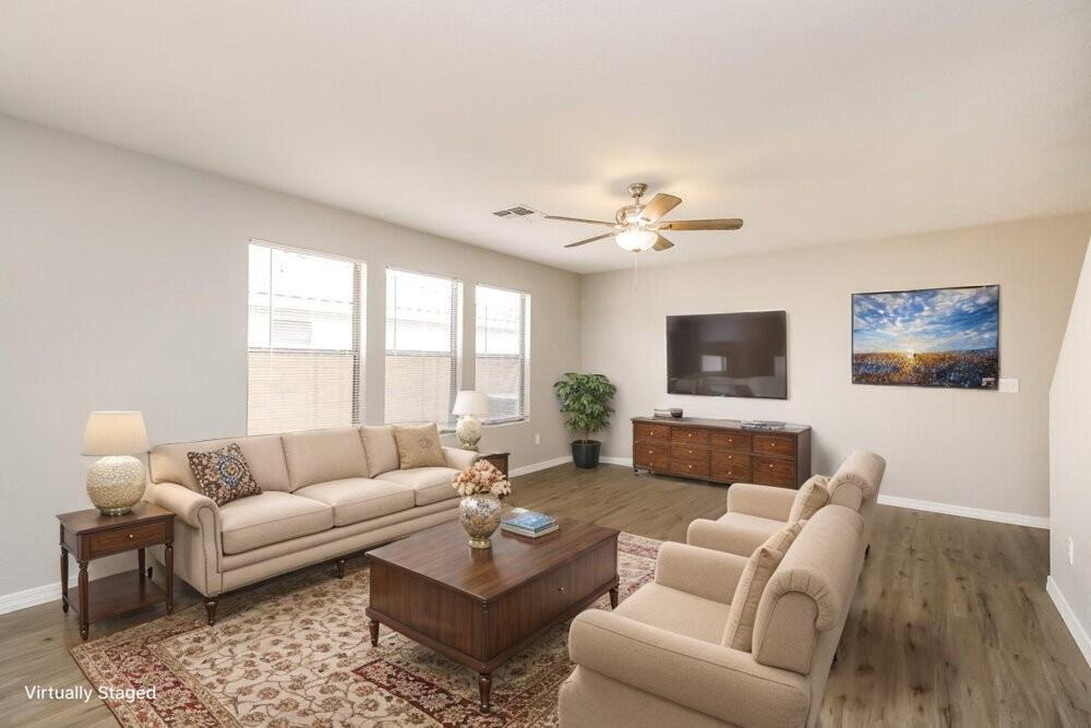 650 E Woodsman Pl - Photo 4 of 20