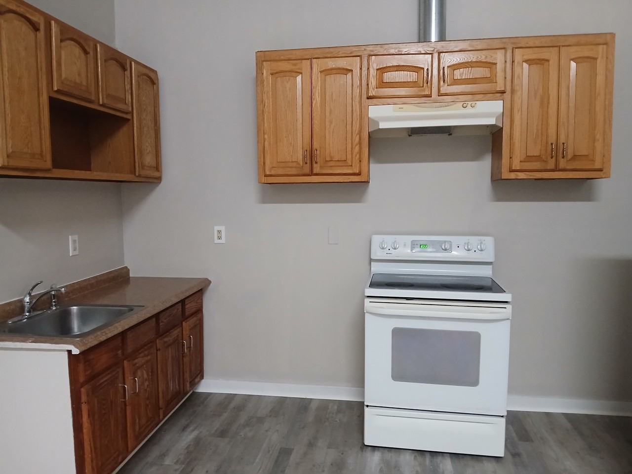 1841 Broad Street #B9 - Photo 2 of 8