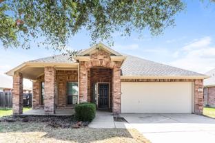 205 S Chestnut St - Photo 1 of 1