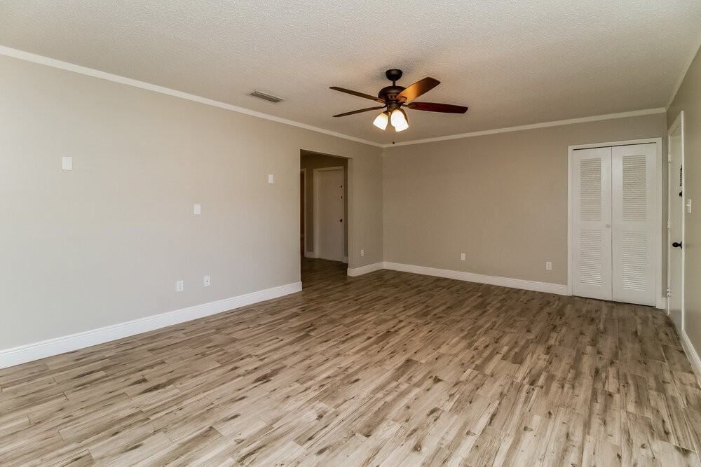 1301 Baranova Rd - Photo 3 of 16