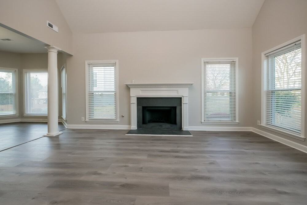 79 High Point North Dr #19 - Photo 4 of 17