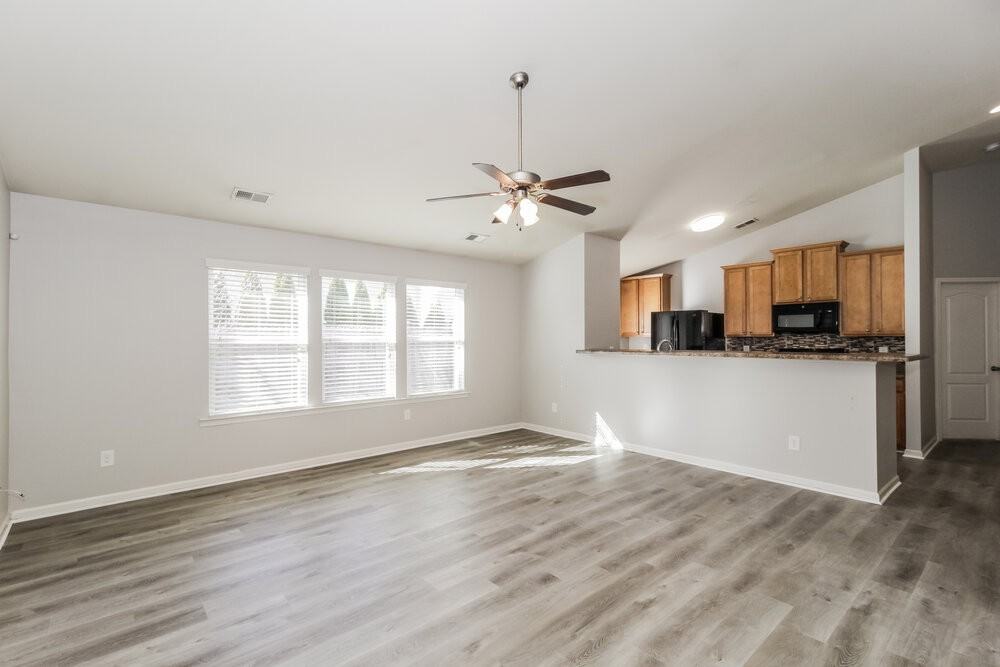 162 High Point Way - Photo 5 of 19