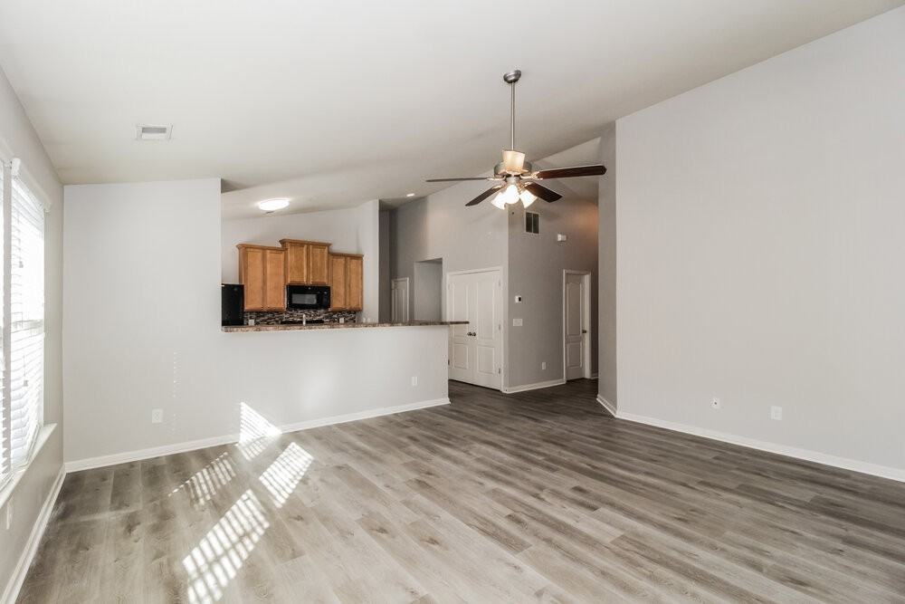 162 High Point Way - Photo 6 of 19