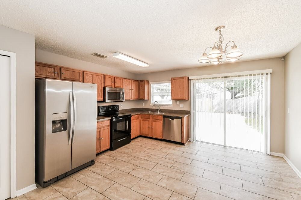 7774 Mordecai Ct - Photo 7 of 16