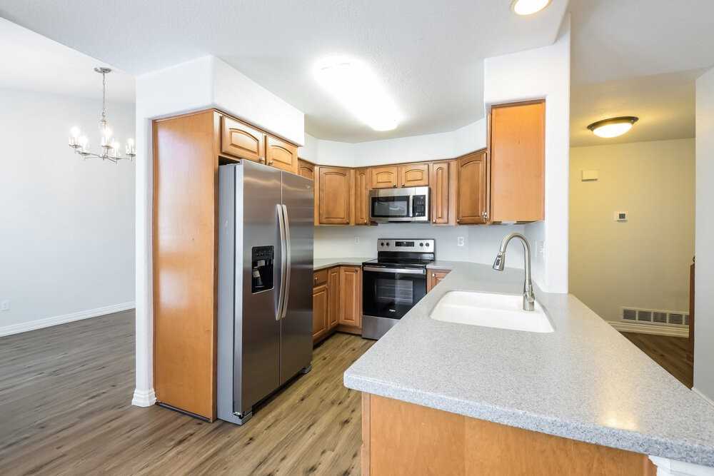 11253 Vrain Dr - Photo 7 of 17