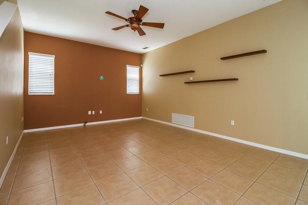 13154 Sunkiss Loop - Photo 5 of 17