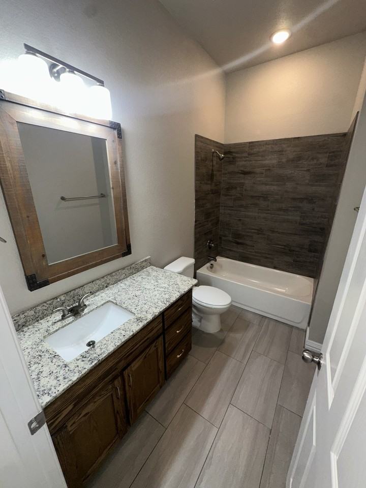 3242 Kickapoo Drive - Photo 7 of 15