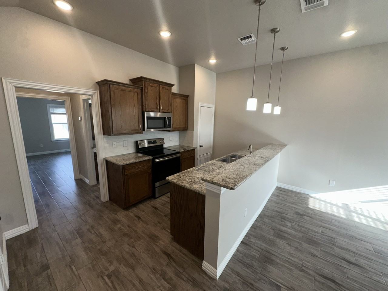 3242 Kickapoo Drive - Photo 4 of 15