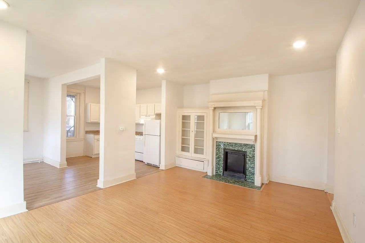 423 Biddle Avenue - Photo 2 of 12