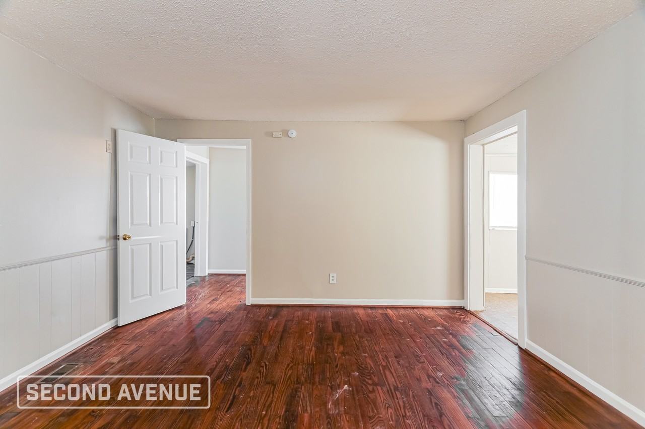 208 Kentwood Ave - Photo 6 of 29