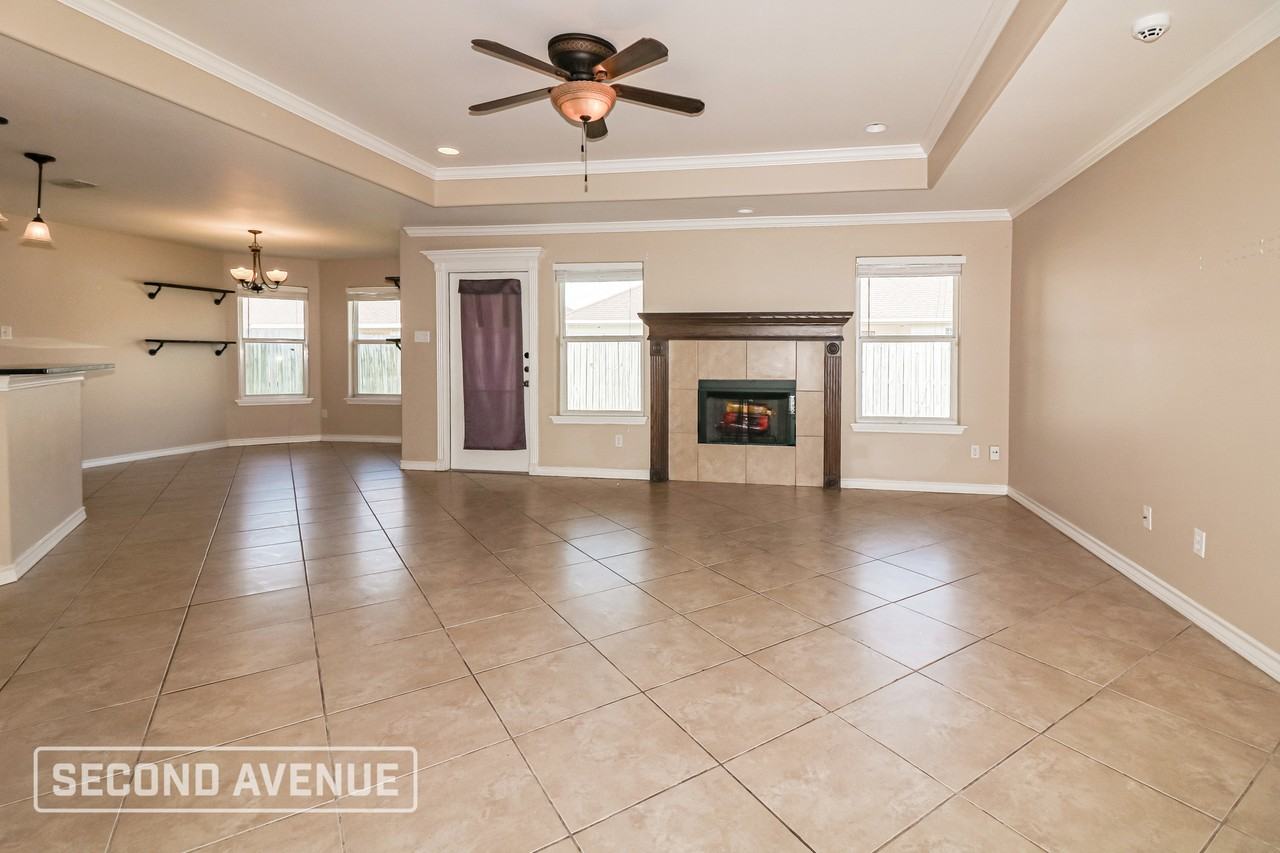 3617 Garnet Ct - Photo 4 of 28