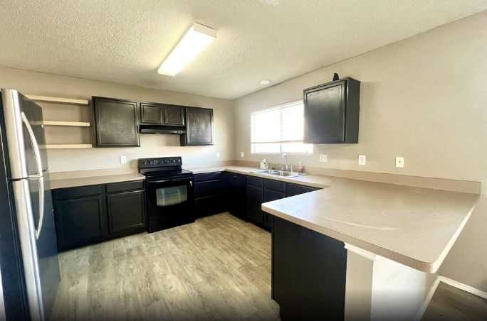 9908 Peregrine Trail - Photo 7 of 22