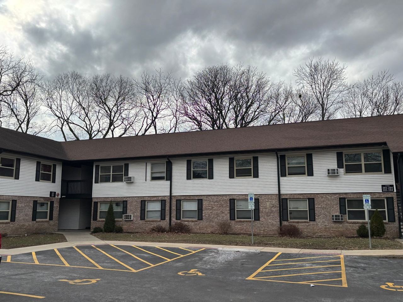 Hershey Manor Apartments - Photo 5 of 41