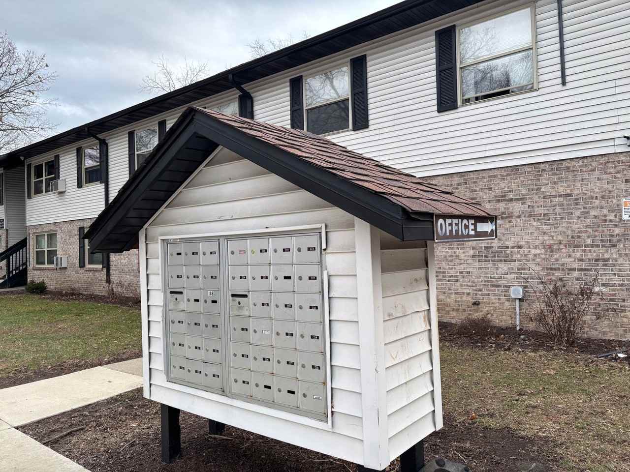 Hershey Manor Apartments - Photo 6 of 41