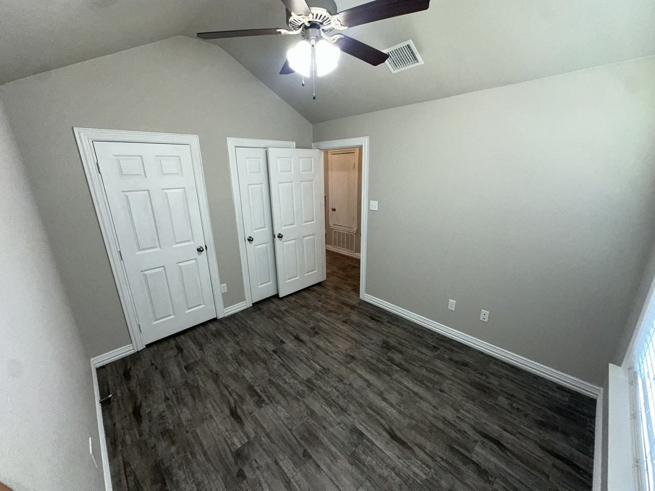 3305 Berkshire Drive - Photo 2 of 23