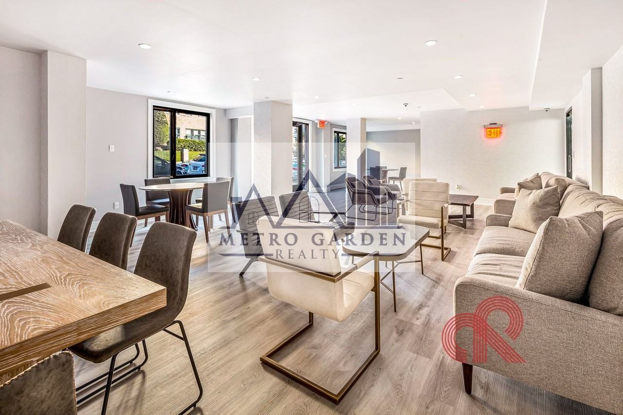 177-16 Wexford Terrace #703 - Photo 7 of 8