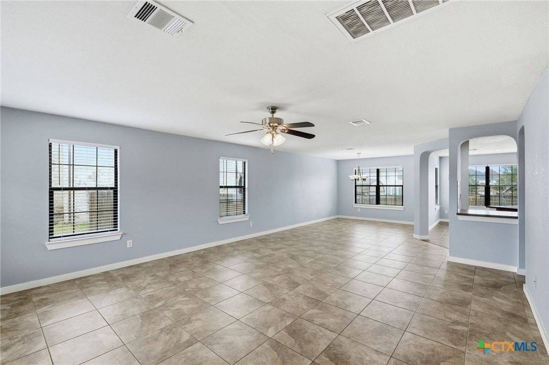 504 Castebar Dr - Photo 4 of 20