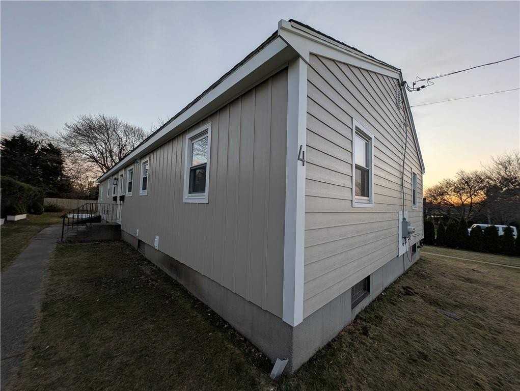 4 Almy Ct Unit 1 - Photo 2 of 13