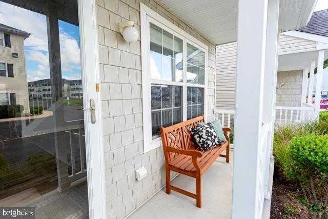 17314 King Philip Way - Photo 4 of 34