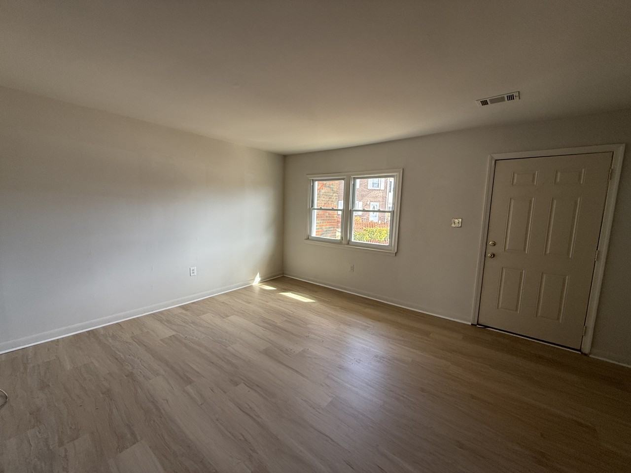 3456 Beale Court - Photo 4 of 21