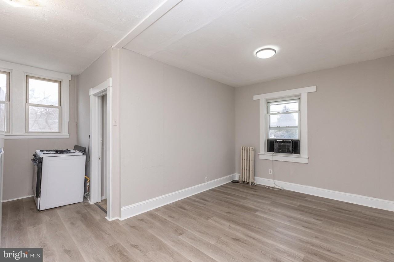 17 2nd Ave - Photo 4 of 16