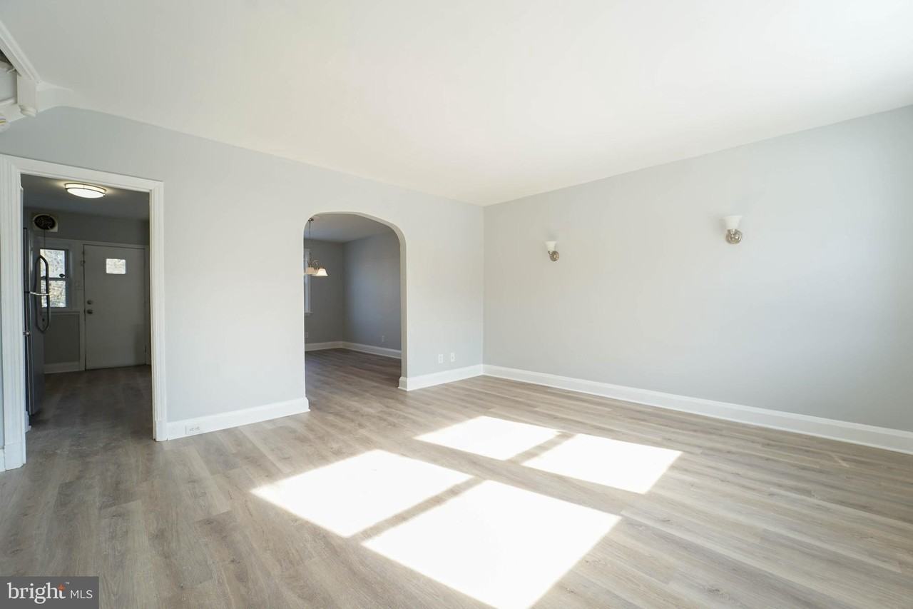 809 Braeside Rd - Photo 4 of 32