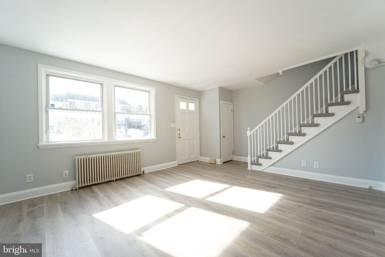 809 Braeside Rd - Photo 6 of 32