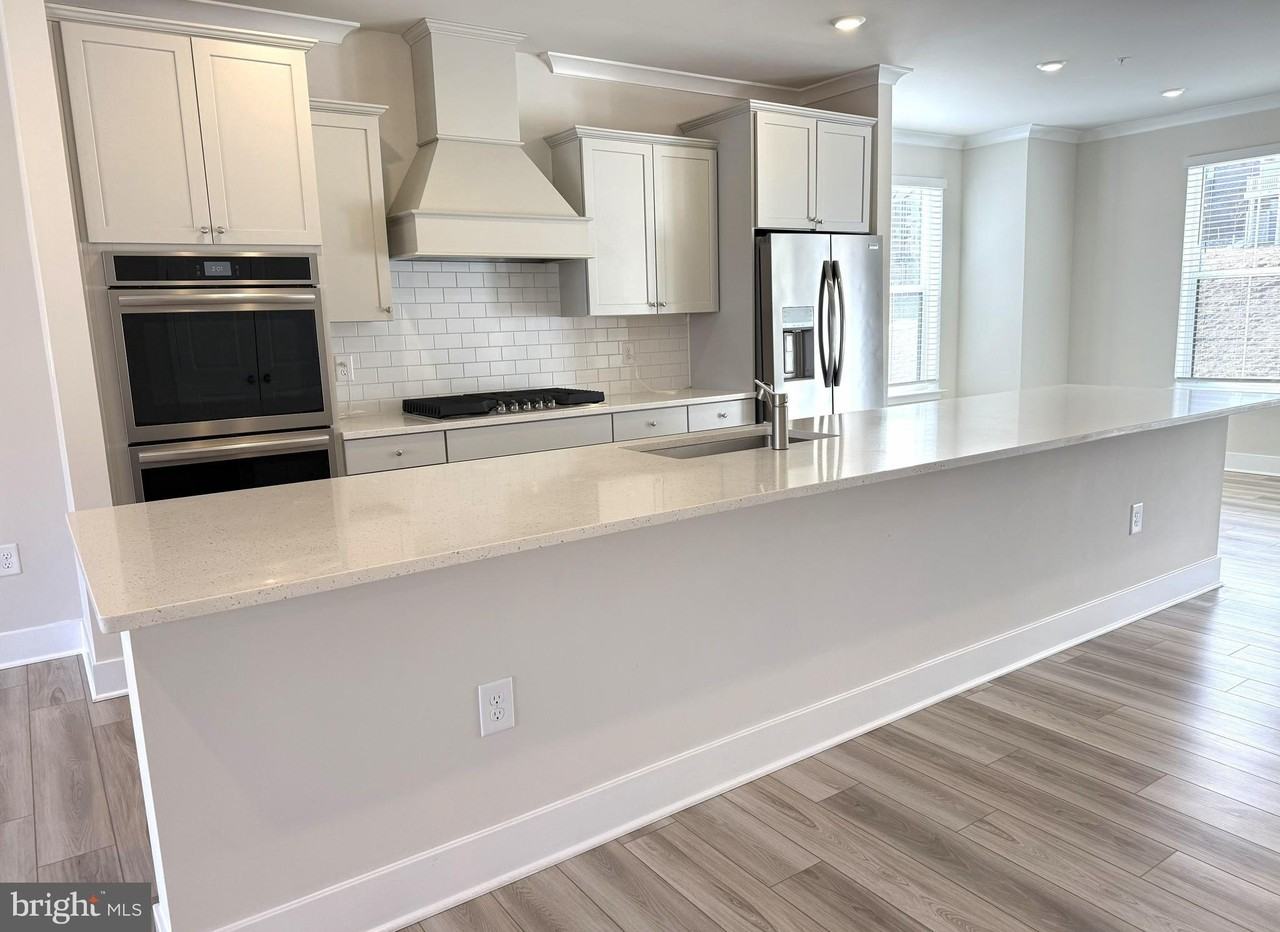 11532 Kirkleigh Dr - Photo 5 of 25