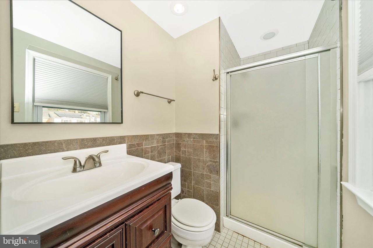 106 Lamont Ln - Photo 4 of 50