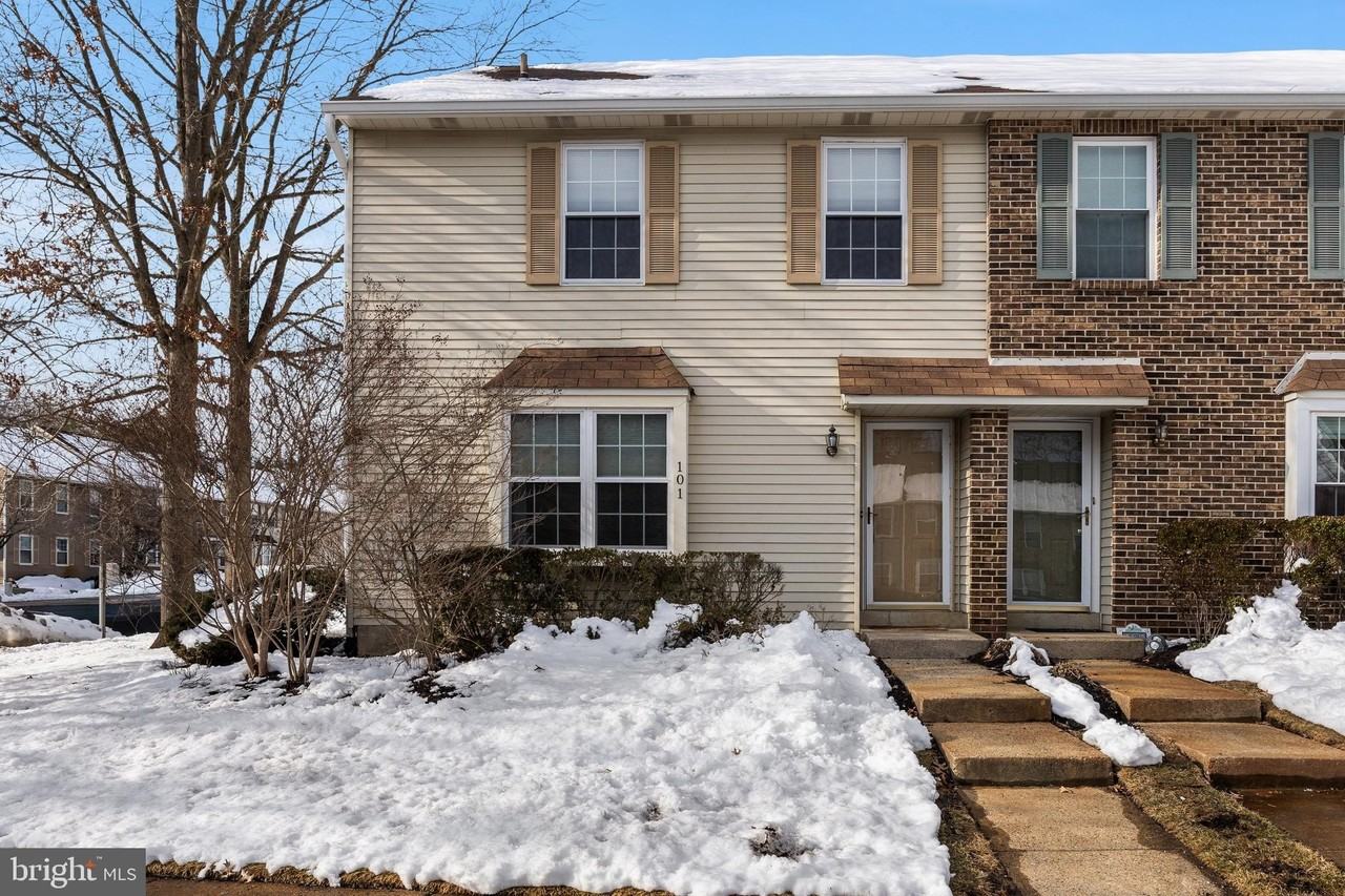 101 Camber Ln - Photo 2 of 29