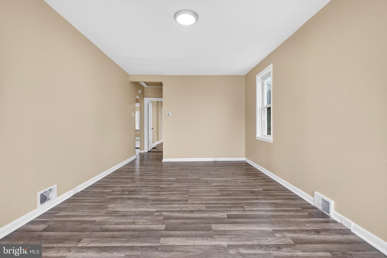 541 Engard Ave - Photo 4 of 14