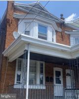 featured image of 2219 Madison St Unit B