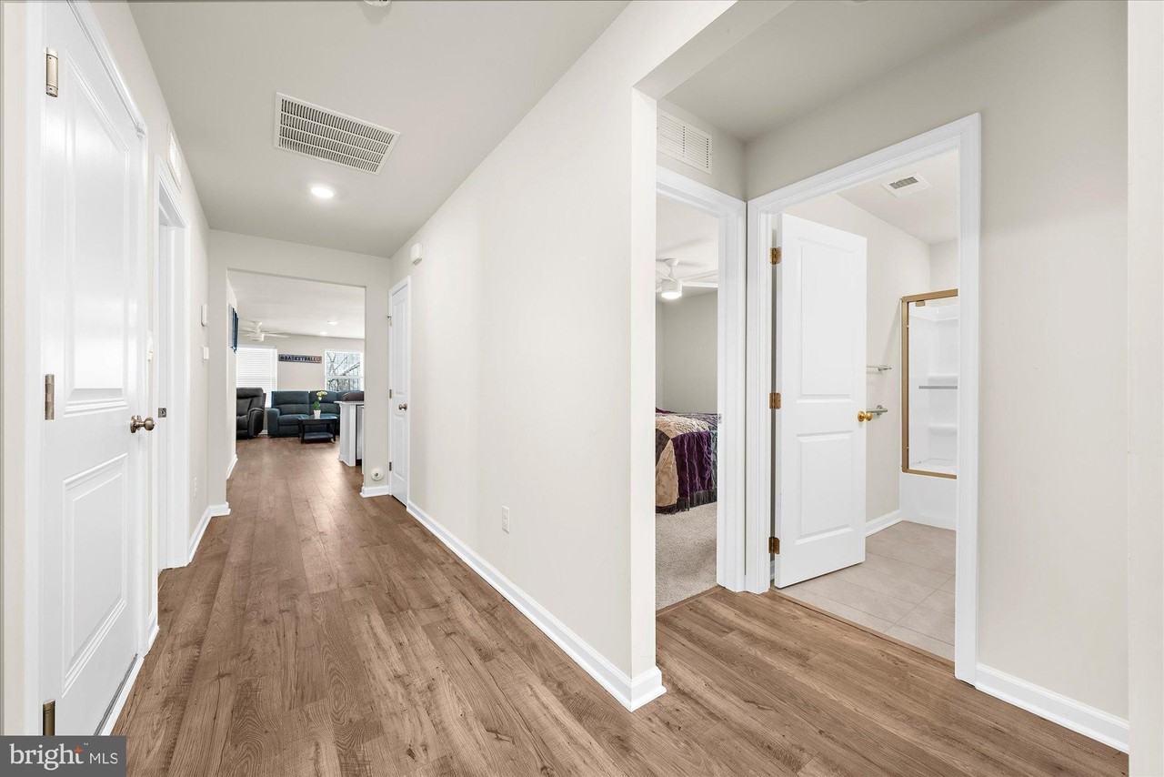 114 Petal Dr - Photo 3 of 20