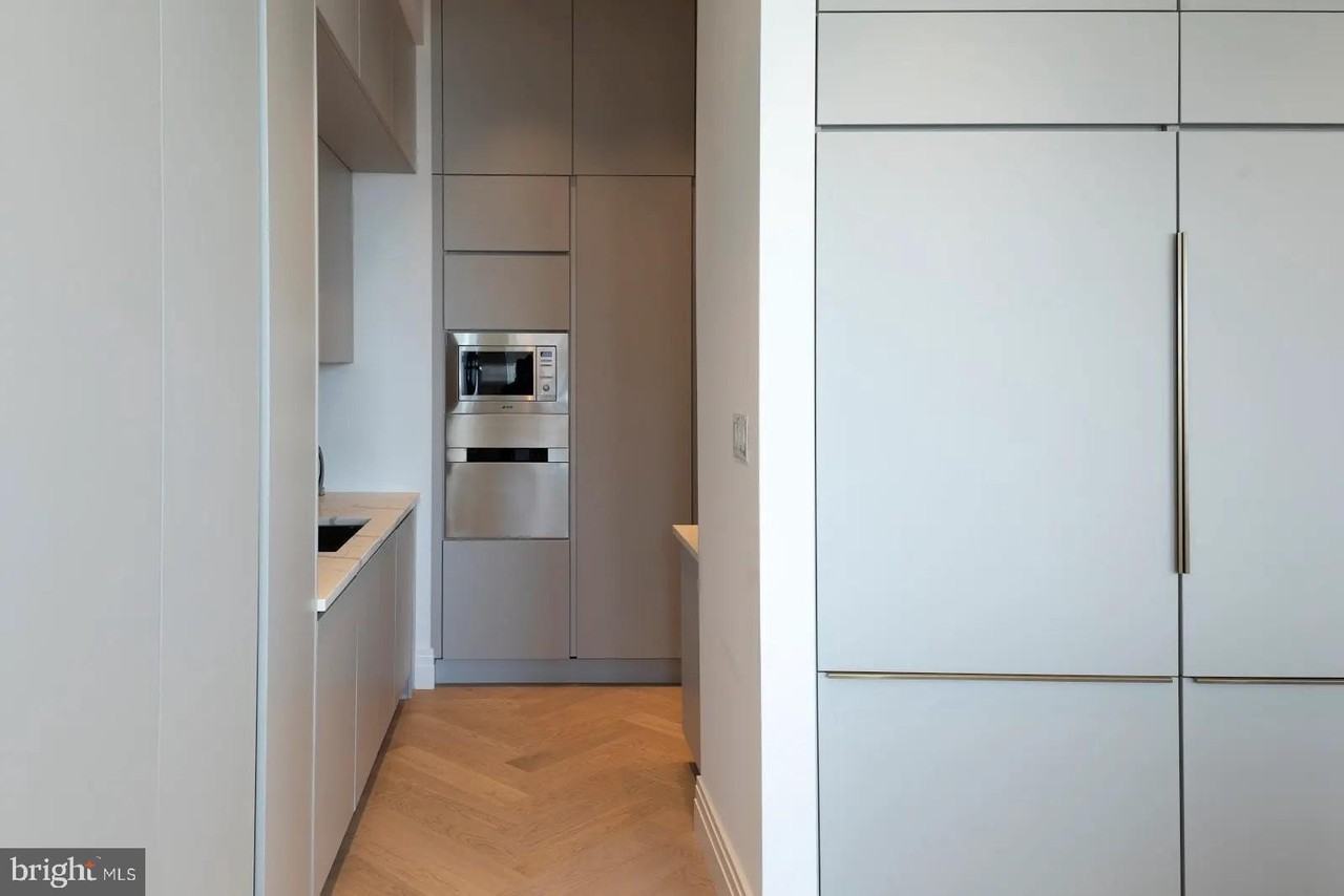 1401 Spruce St #PHF - Photo 3 of 5