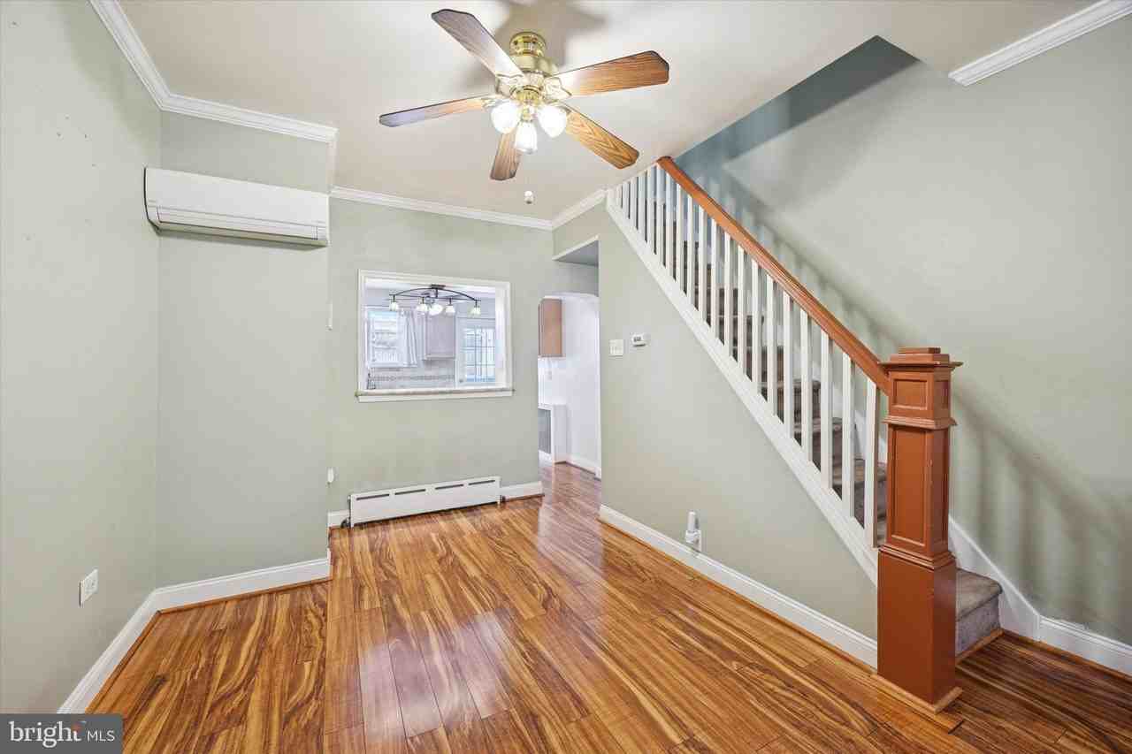 2647 E Seltzer St - Photo 4 of 18