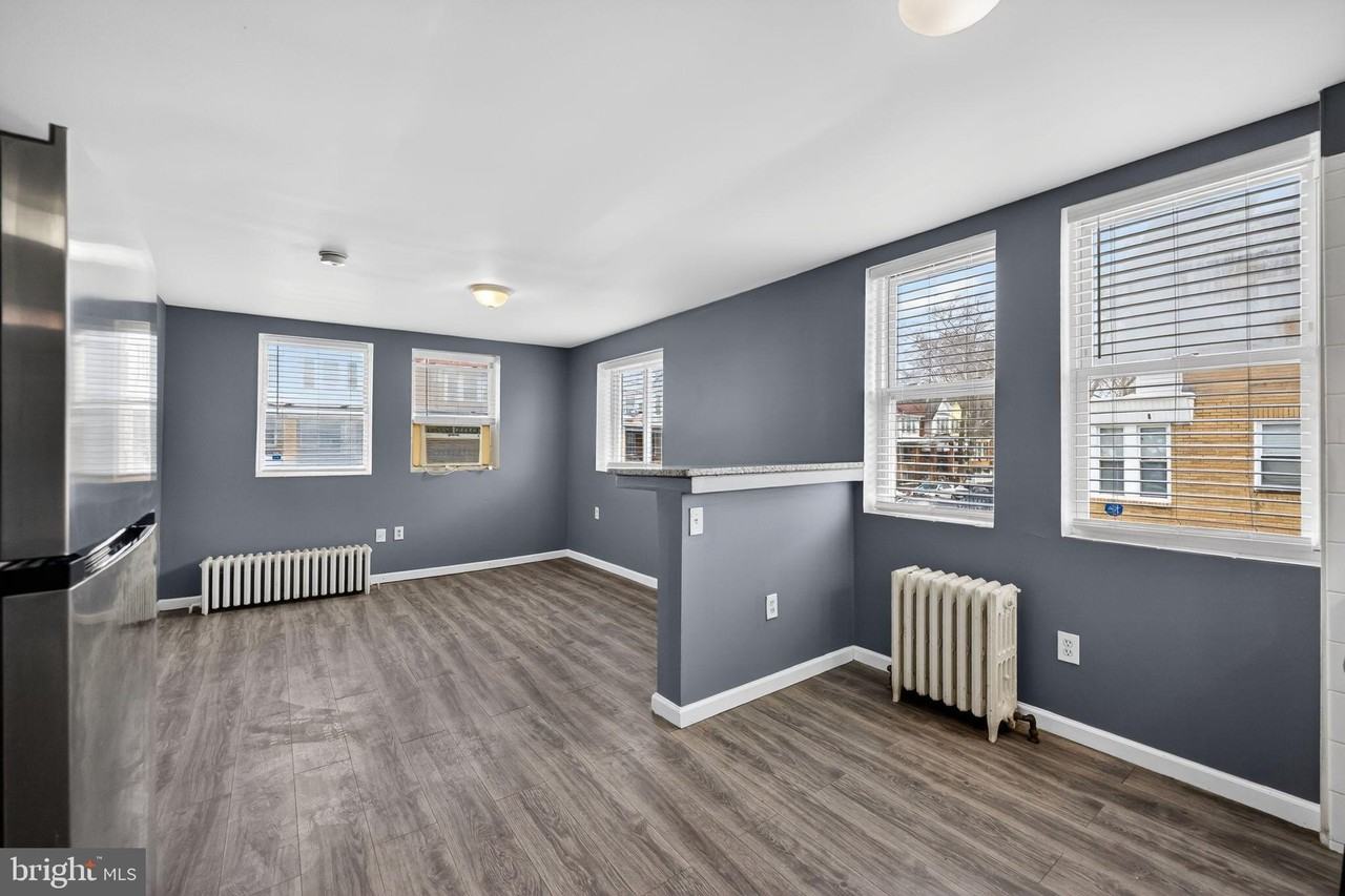 5820 Woodcrest Ave Apt 2 - Photo 3 of 12