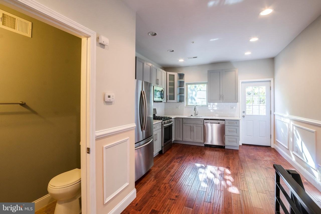 2340 Greenwich St - Photo 7 of 28