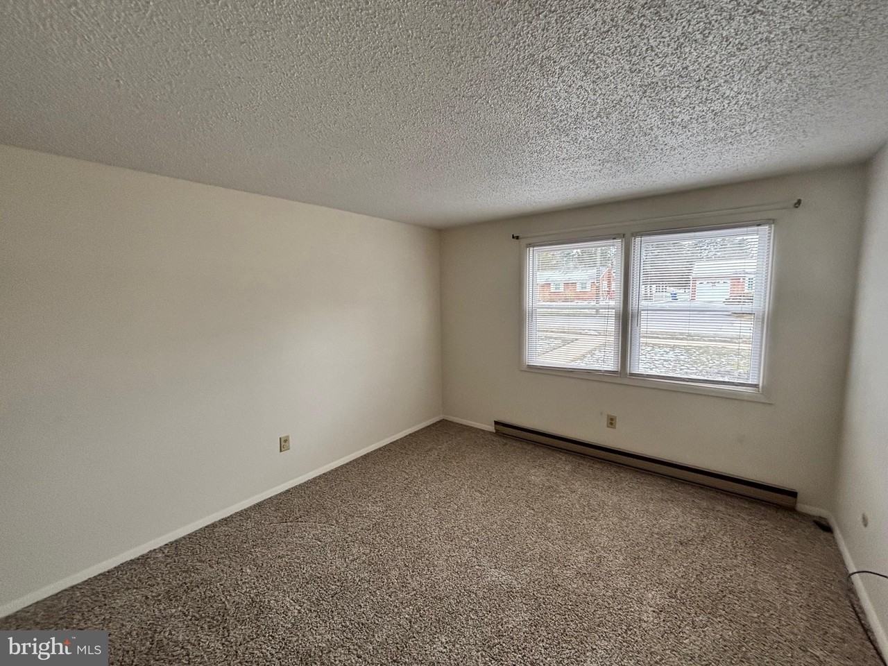 2009-2051 N Susquehanna Trl Unit B - Photo 4 of 6