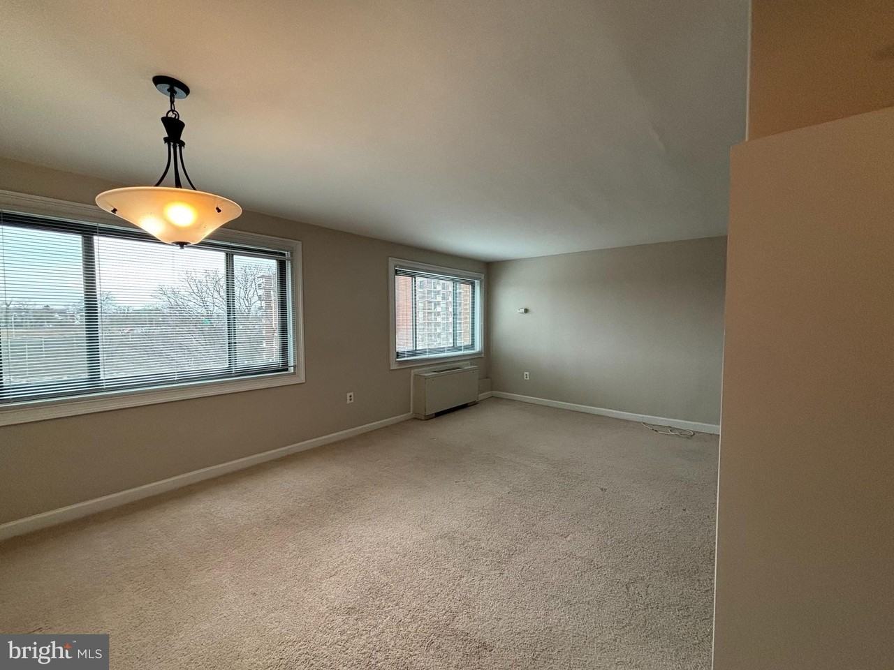 1200 S Arlington Ridge Rd Apt 602 - Photo 5 of 25