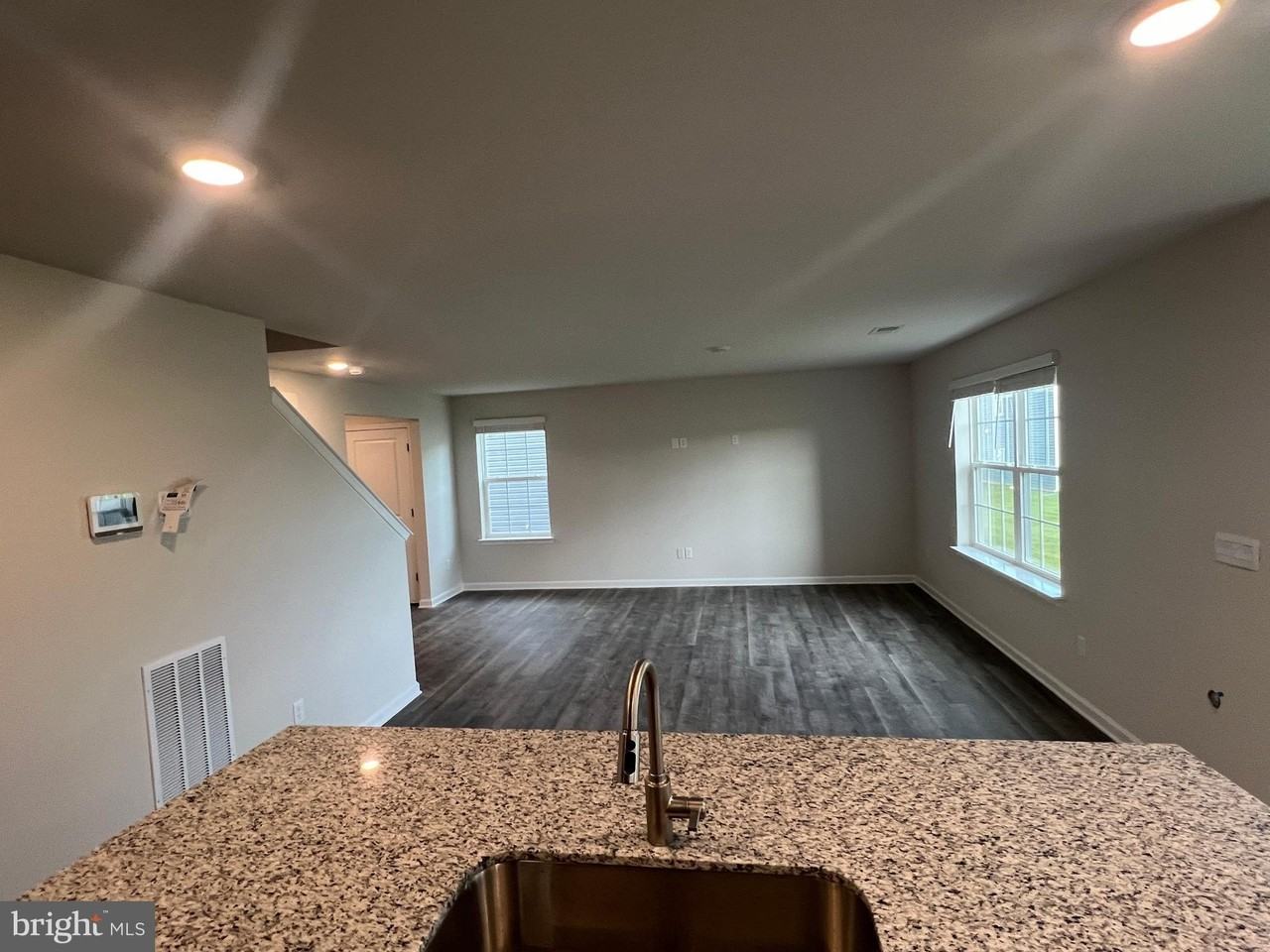 218 Munsee Cir - Photo 5 of 17