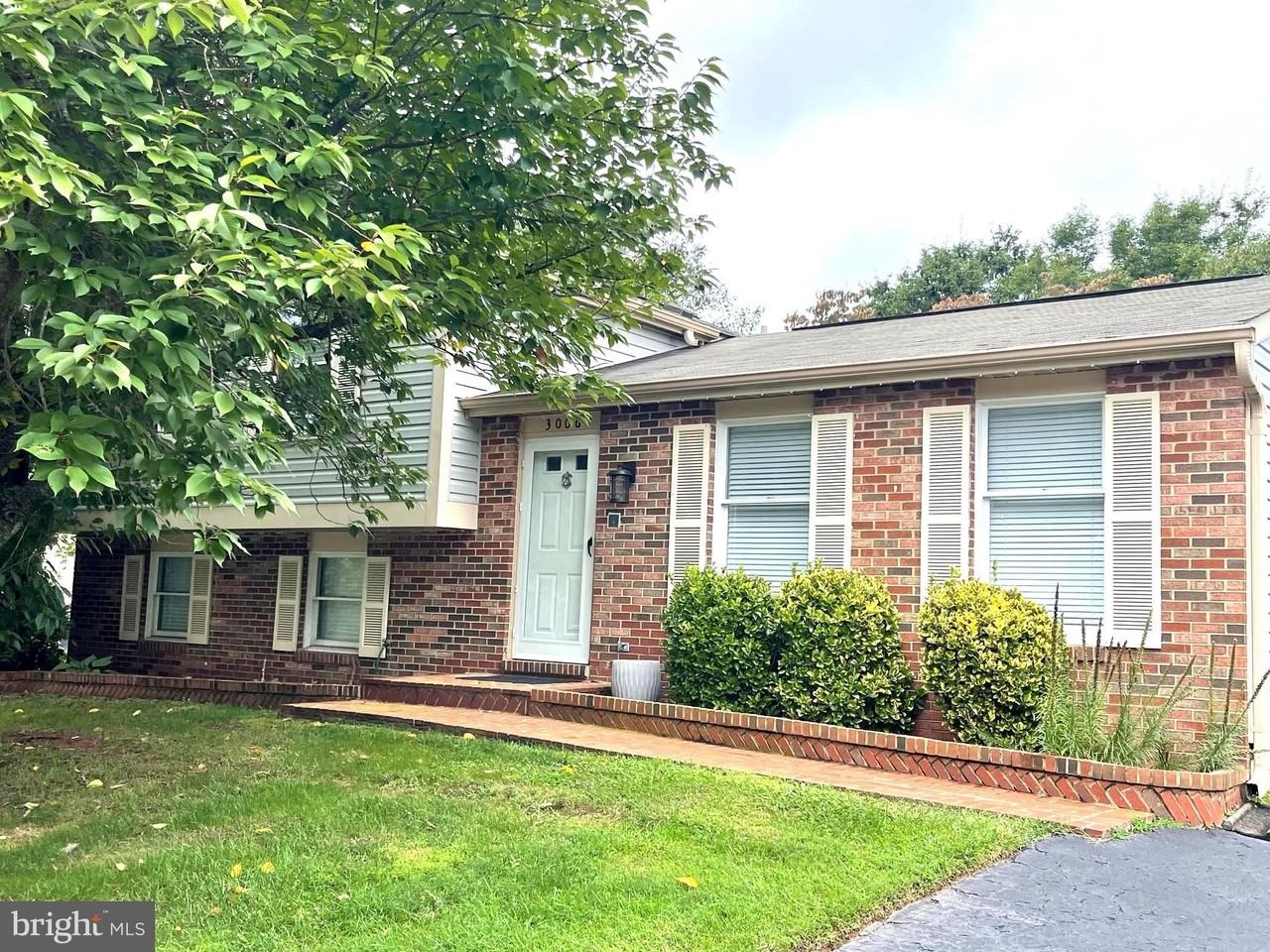 3006 Summershade Ct - Photo 2 of 27