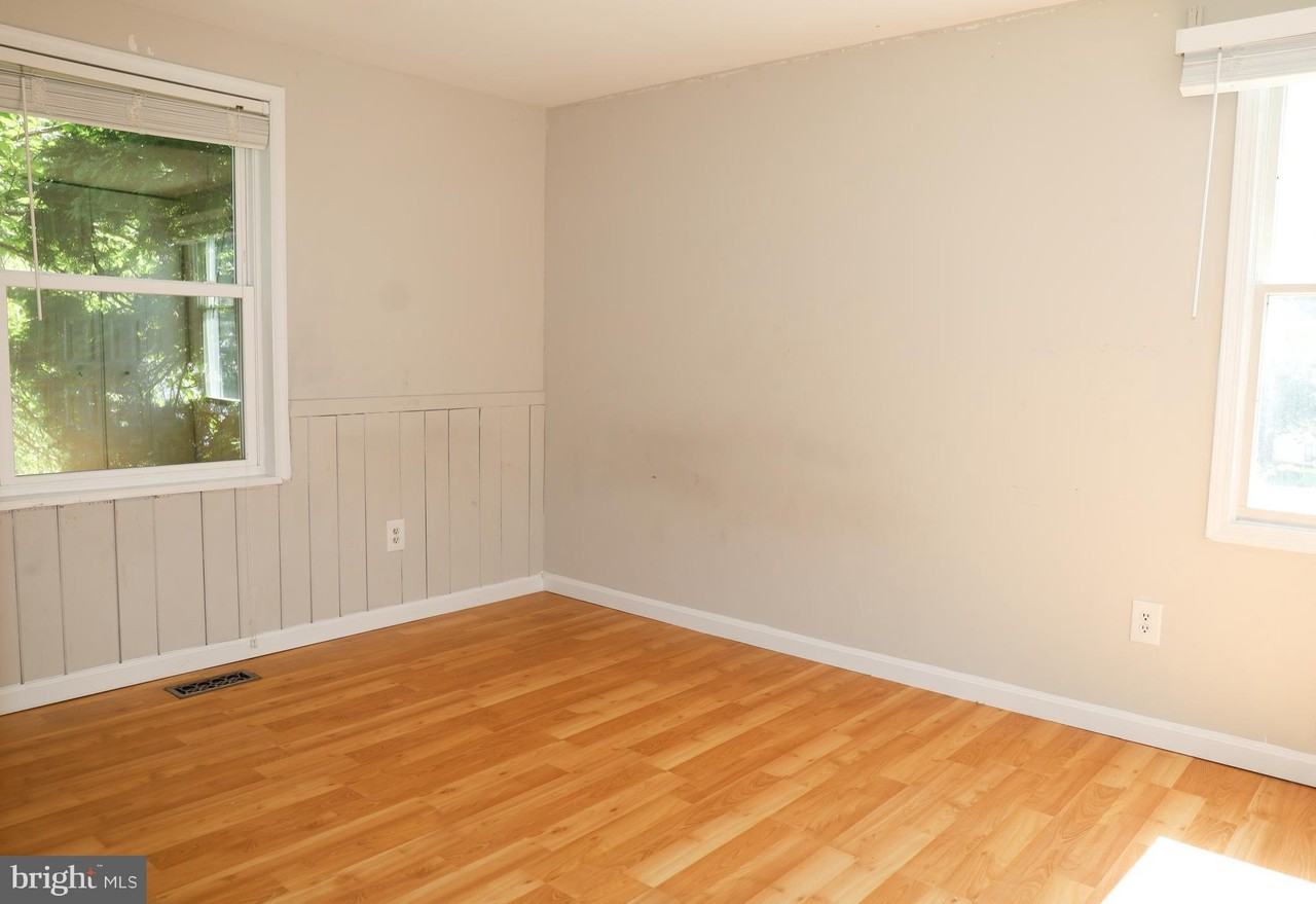 3006 Summershade Ct - Photo 5 of 27