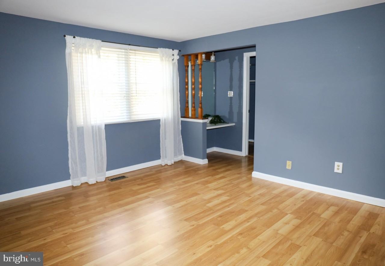 3006 Summershade Ct - Photo 7 of 27