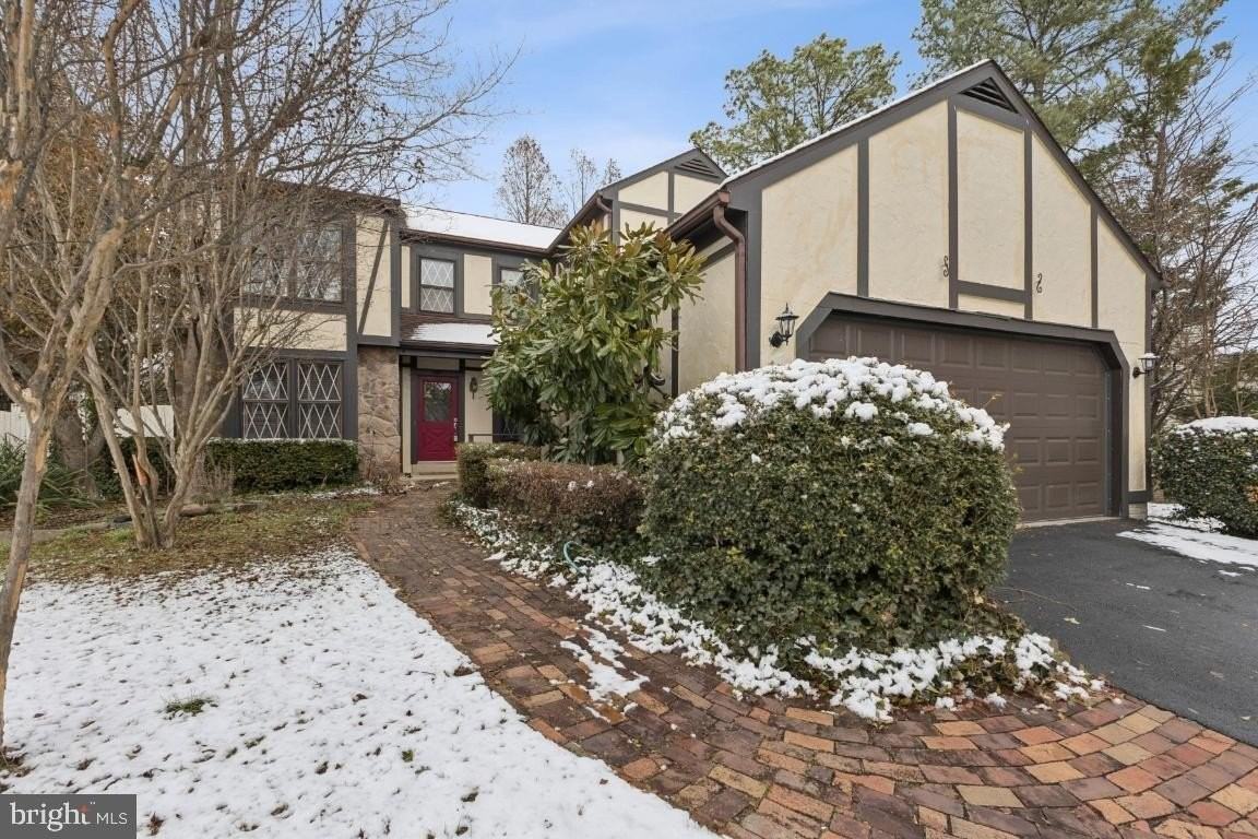 14422 Coachway Dr - Photo 2 of 25