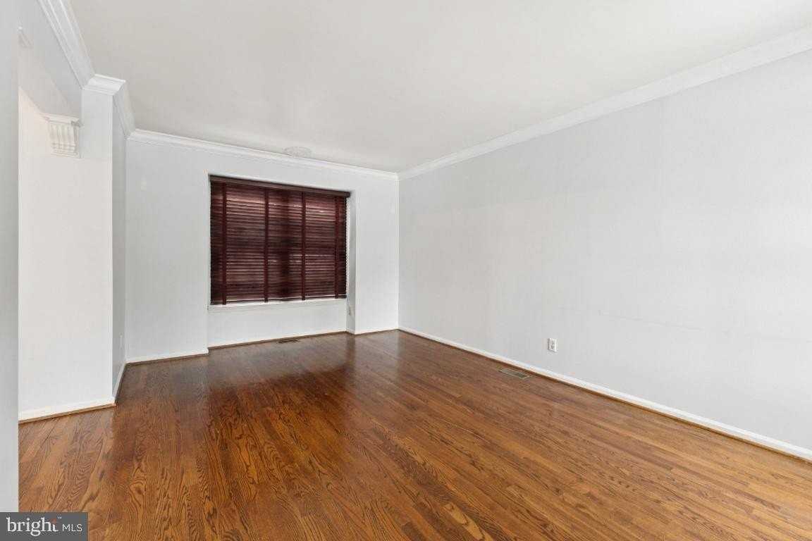 14422 Coachway Dr - Photo 4 of 25