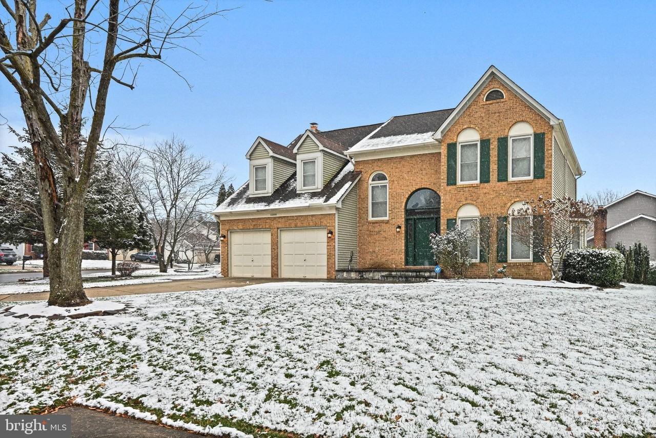 13200 Caroline Ct - Photo 2 of 50