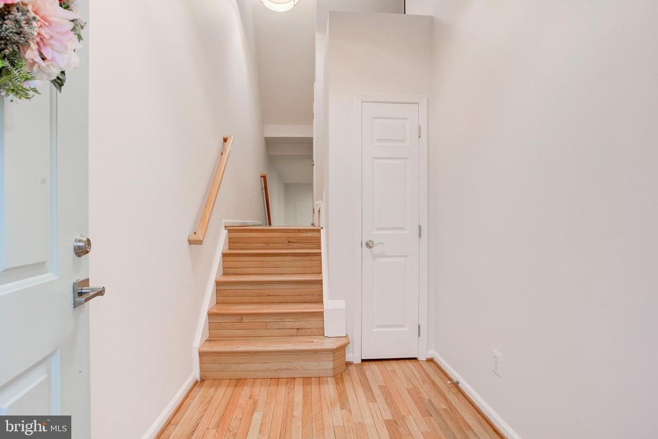 5168 Ballycastle Cir - Photo 2 of 33