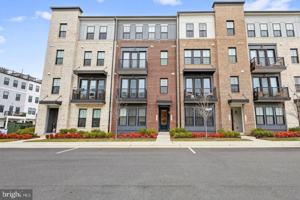 featured image of 21805 Croxley Ter