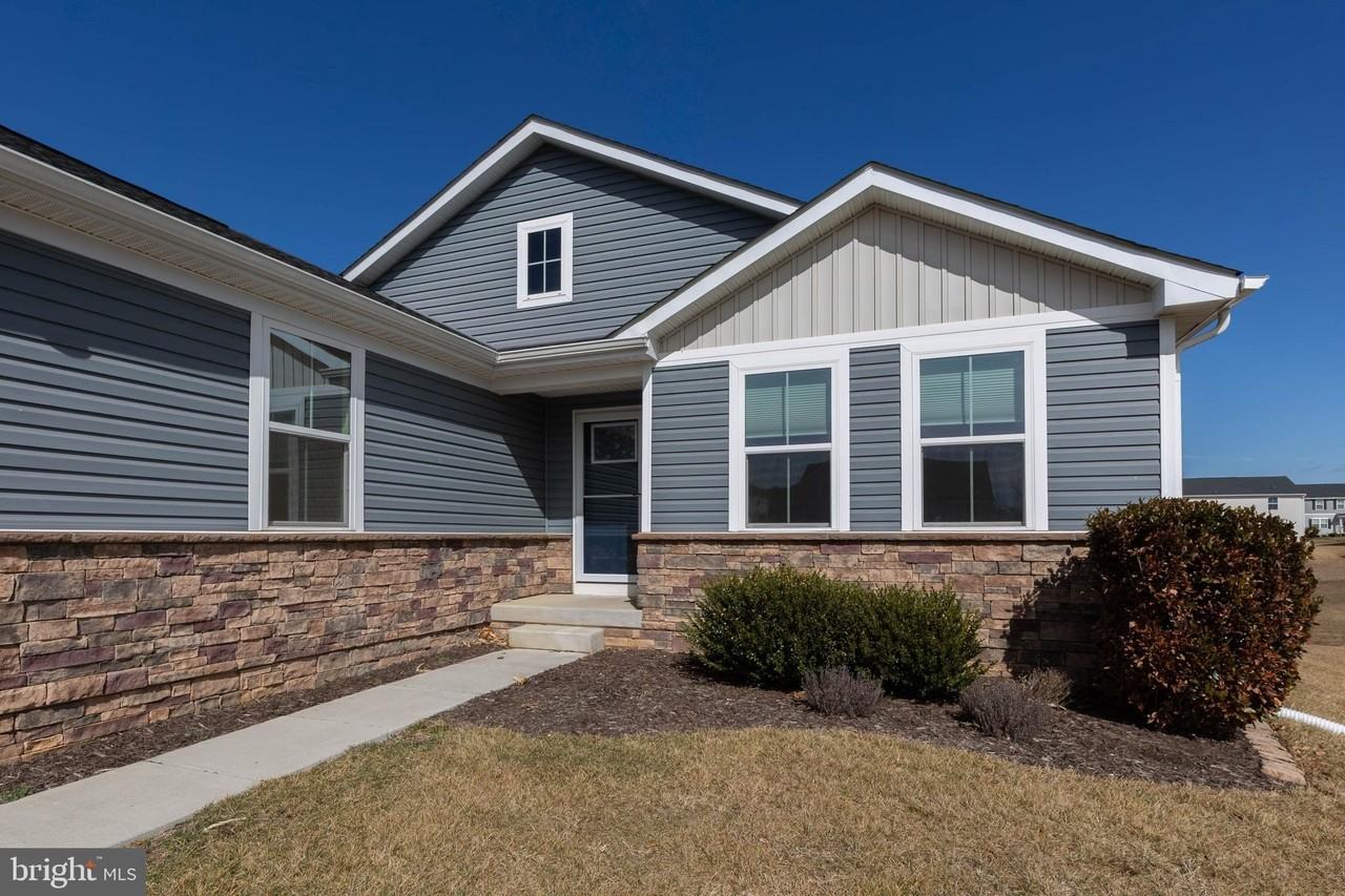 210 Eternal Way - Photo 3 of 38