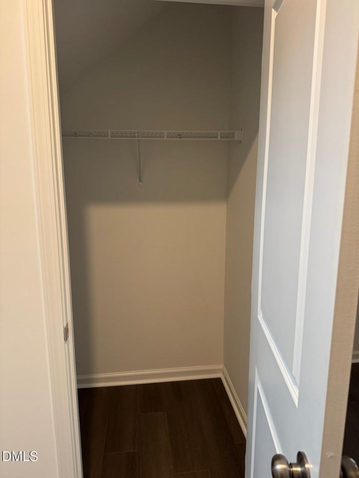 214 S Finley Landing Pkwy - Photo 5 of 33